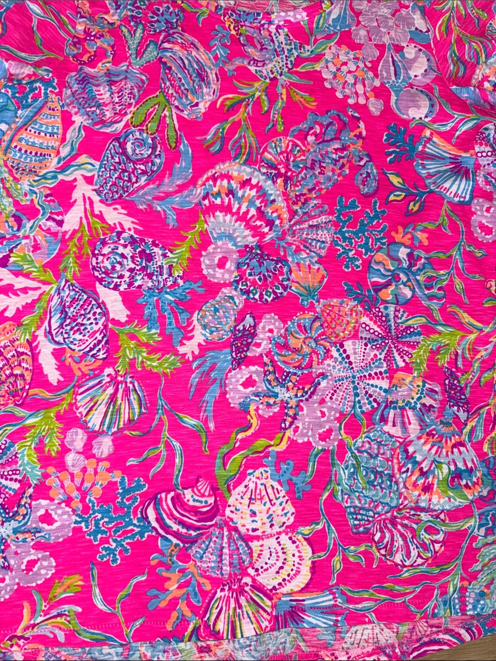 NWOT Lilly Pulitzer Hot Pink Floral Shell Print Short Sleeve Women’s Tee size S - Picture 7 of 8